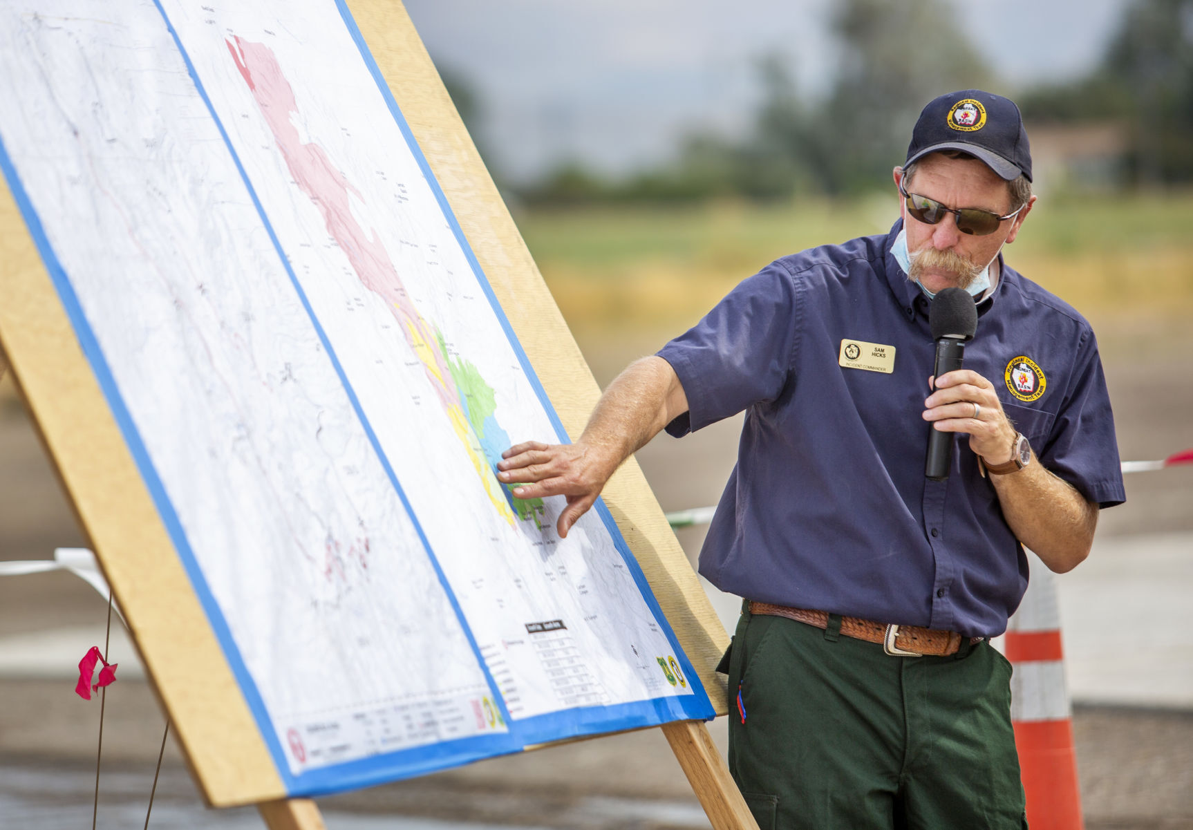 Gov. Little gets updated on Badger Fire